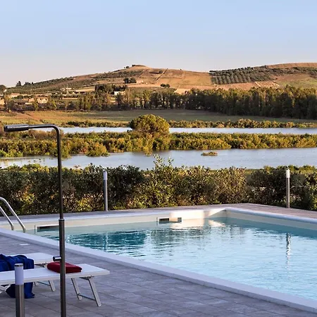 فيلة Sleeps 6 Pool Wifi