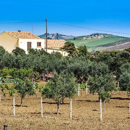 Sleeps 6 Pool Wifi * Porticalazzo