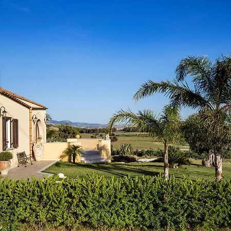 Sleeps 6 Pool Wifi