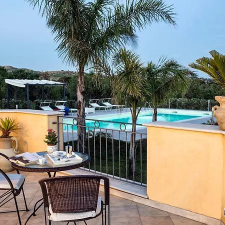 Sleeps 6 Pool Wifi *
