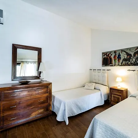 Sleeps 6 Pool Wifi * Porticalazzo
